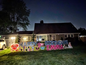 happy-birthday-yard-sign-paramus-nj-07652-001